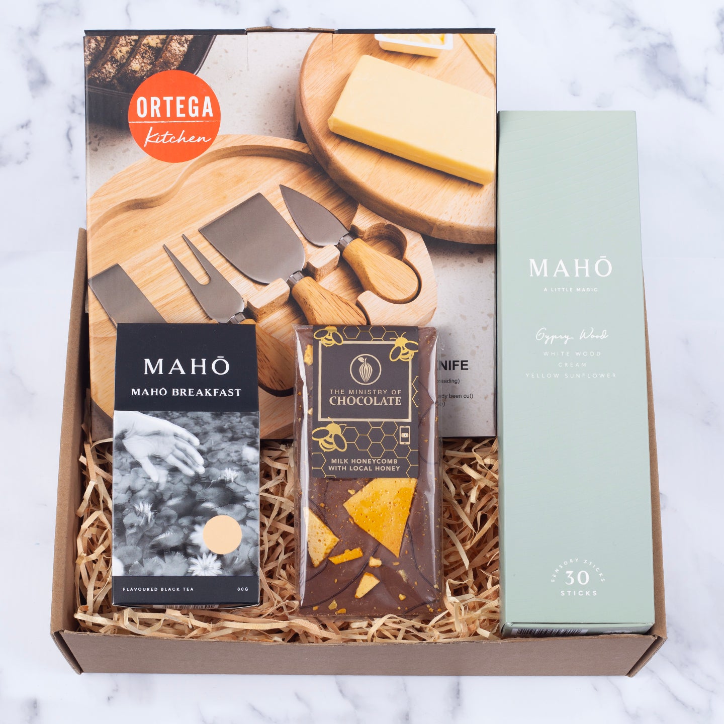 The Hamper Sweet Home Gift Hamper by Artisan Hamper Company. The perfect gift for any occasion including Housewarming gifts, settlement gifts, wedding gifts and engagement gifts